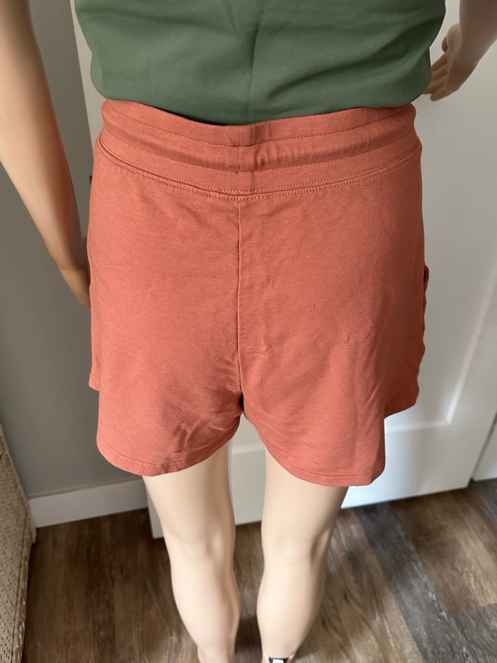 TenTree Shorts - Picture 3 of 4